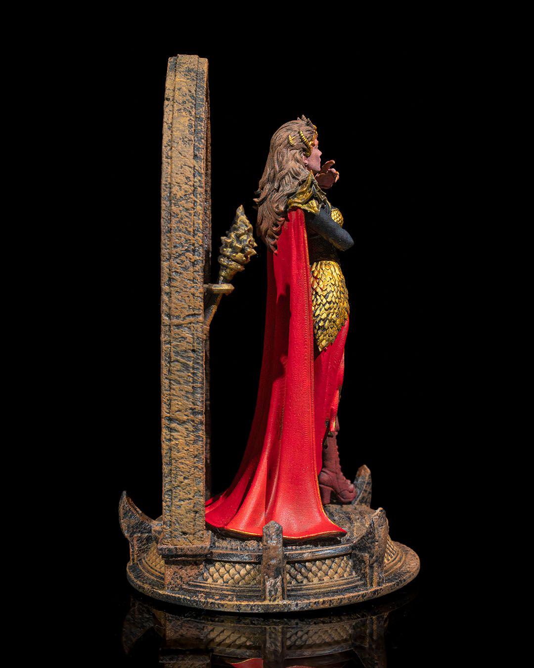 Vampire Queen RPG Model w/ base