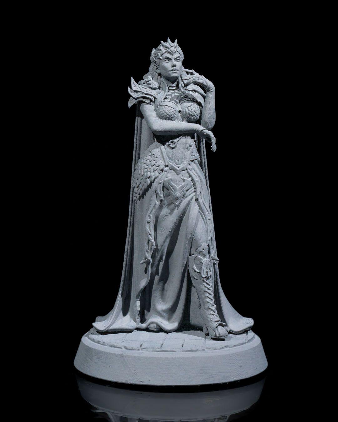 Vampire Queen RPG Model w/ base