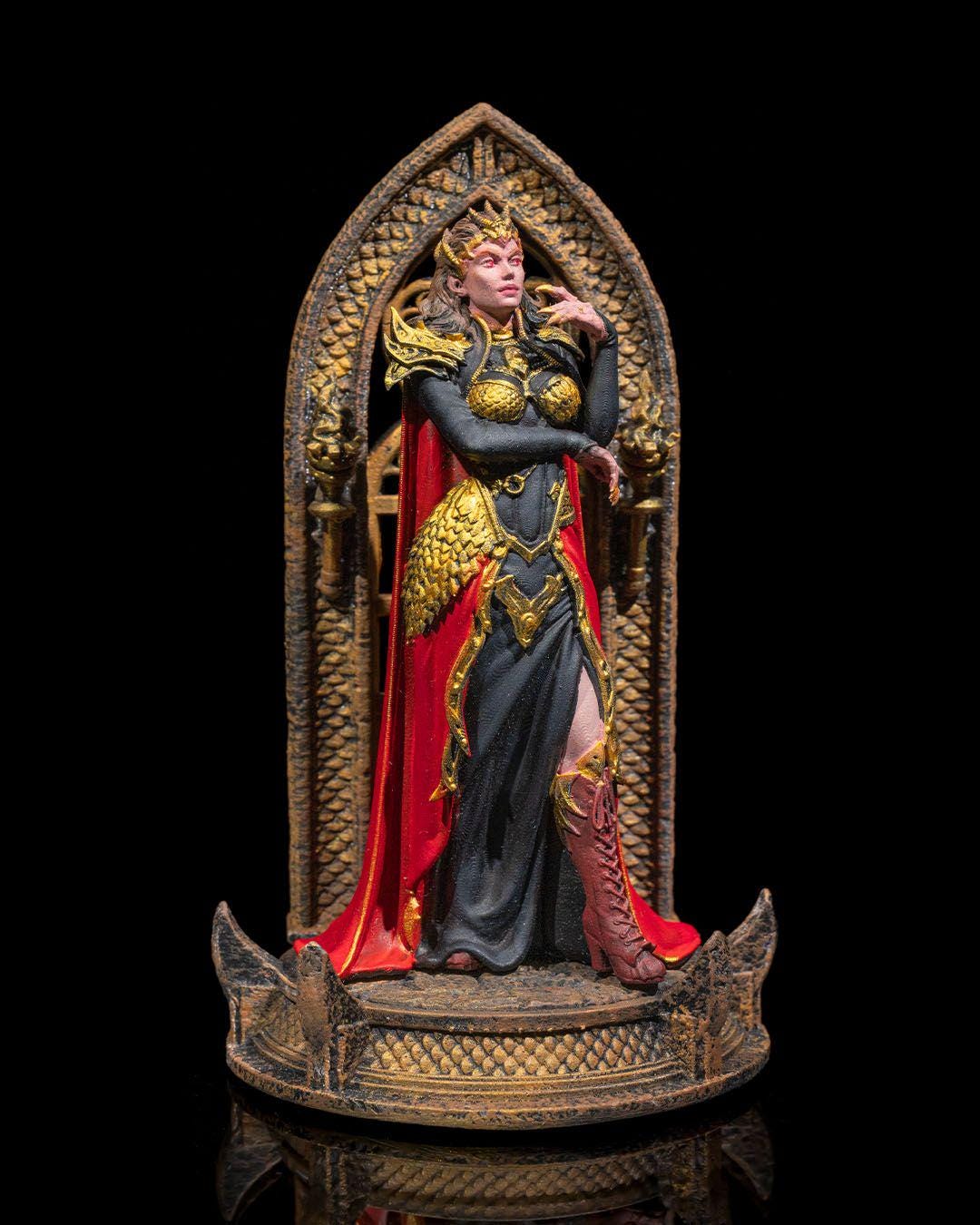 Vampire Queen RPG Model w/ base