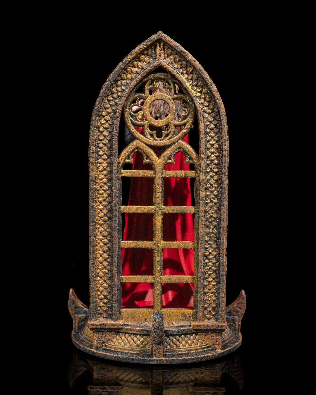 Vampire Queen RPG Model w/ base